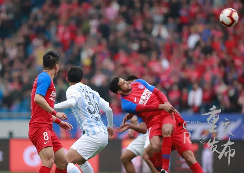 包含重庆斯威迎战广州富力,争夺关键胜利的词条 包含重庆斯威迎战广州富力,争夺关键胜利的词条