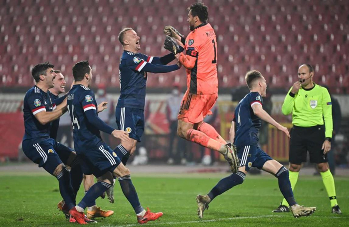 匈牙利神奇逆转，主场-艰难击败斯洛伐克