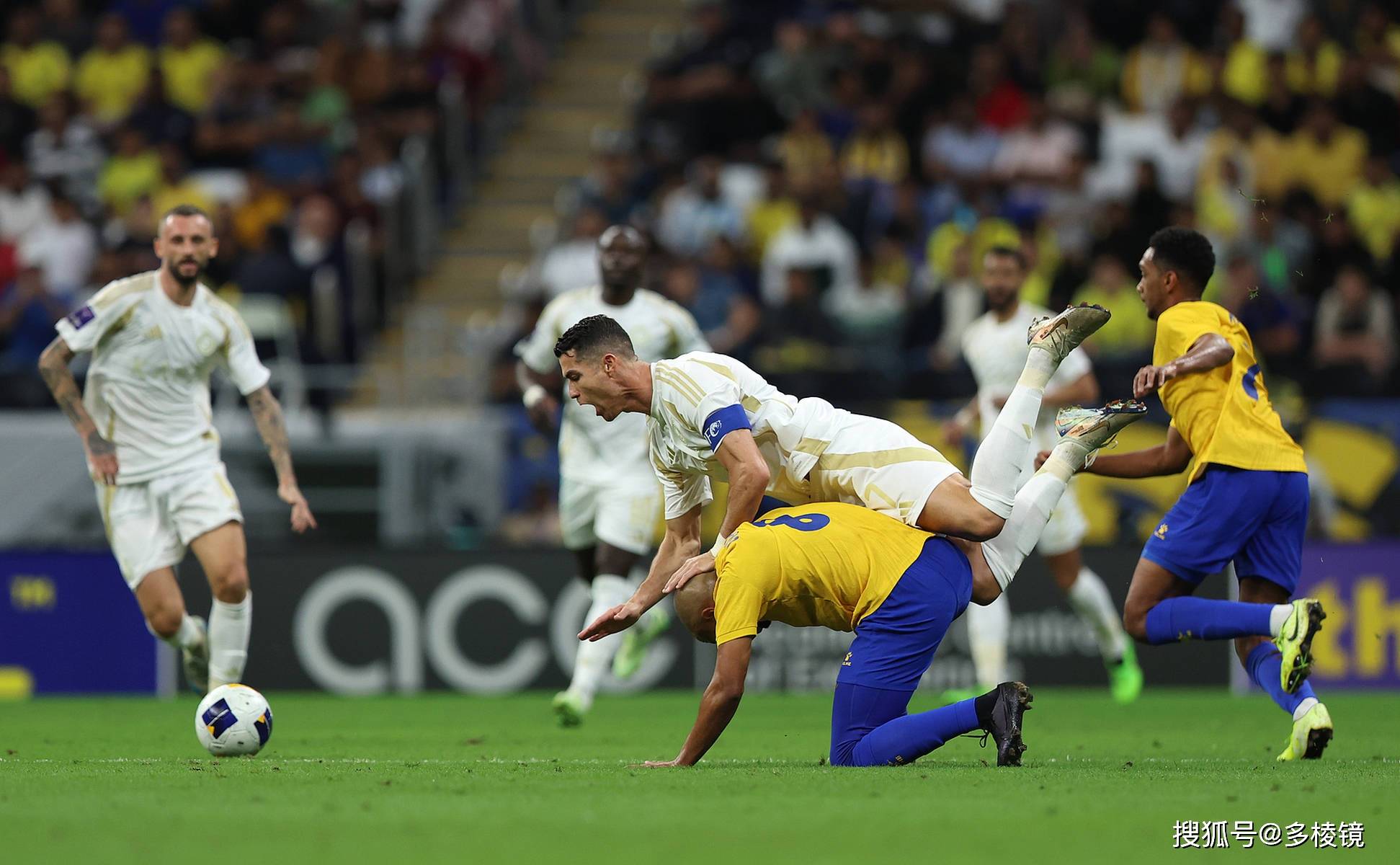 包含叙利亚队员在比赛中势不可挡，豪取胜利的词条